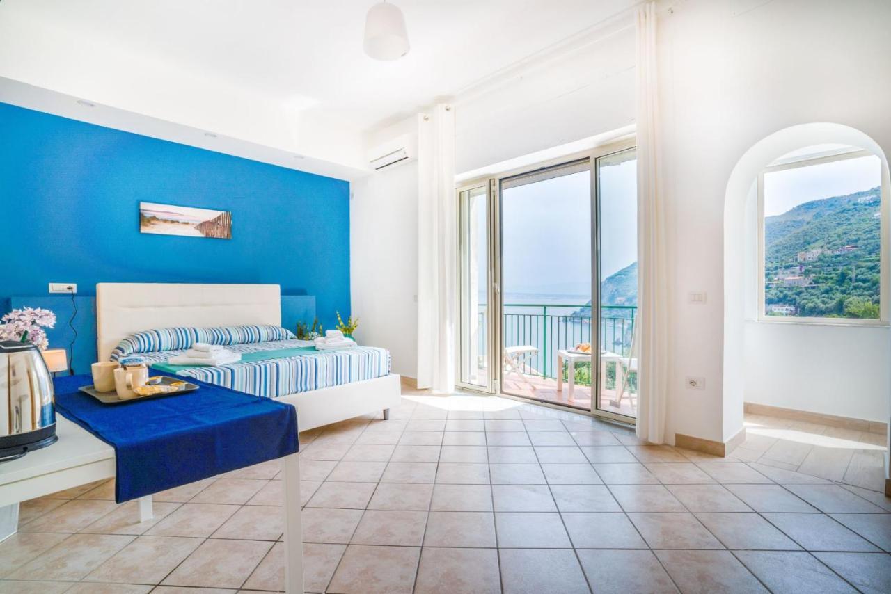 Amazing Sea&Vesuvio View Suite วีโกเอเกวนเซ ภายนอก รูปภาพ